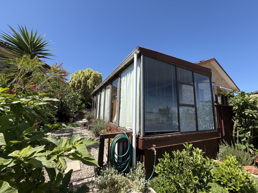 3 Bedroom Property for Sale in Reebok Western Cape